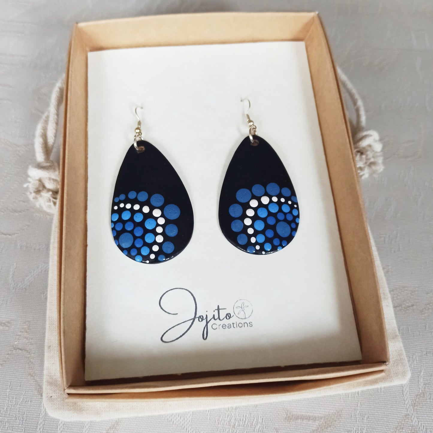 Gourd Teardrop Earrings Blue and White Natural Earrings