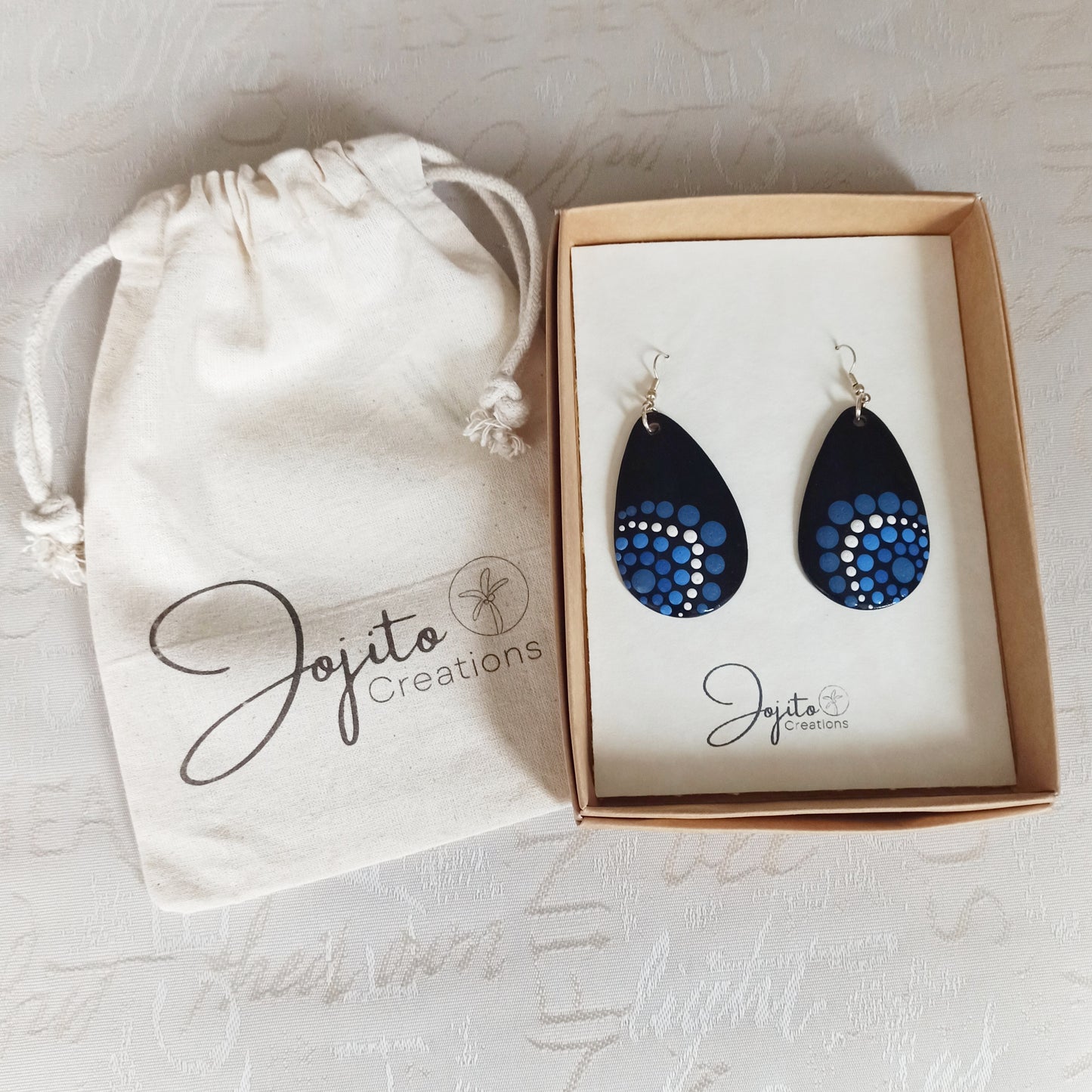 Gourd Teardrop Earrings Blue and White Natural Earrings