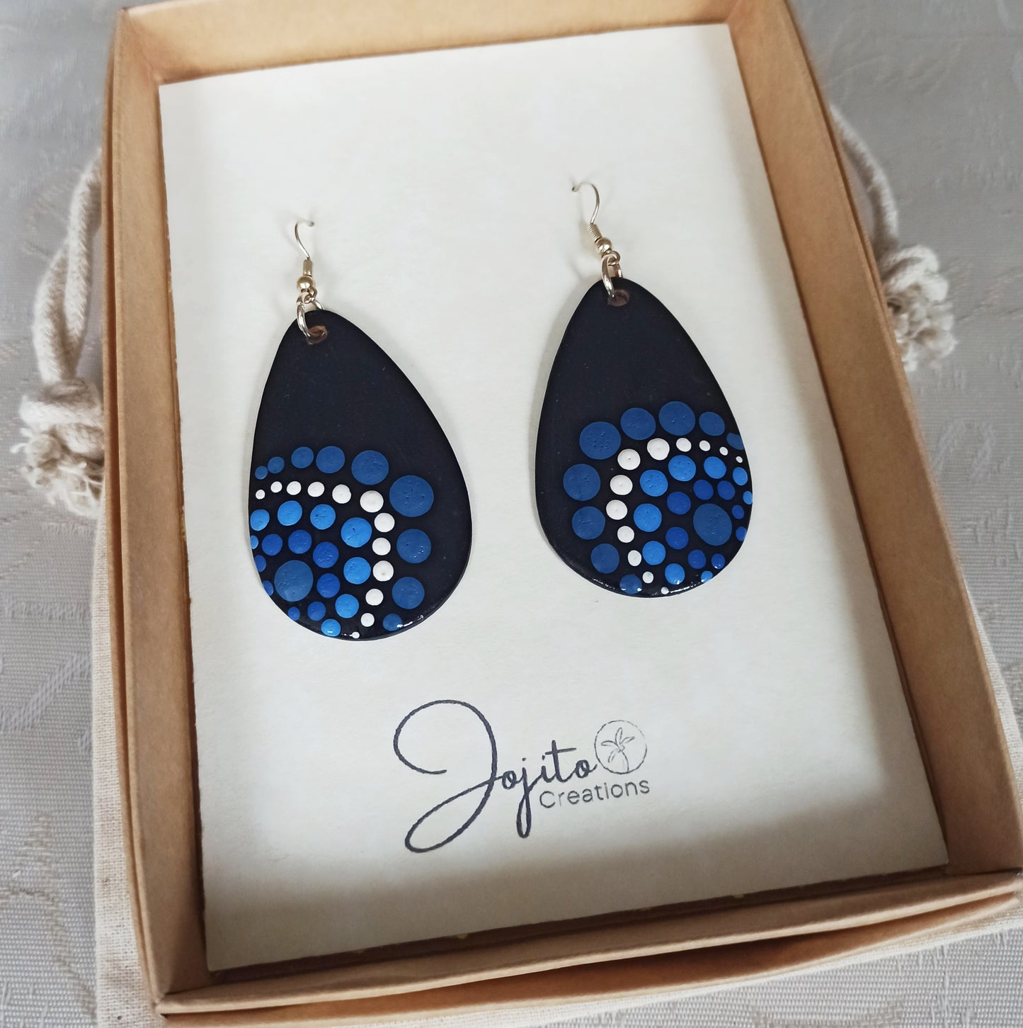 Gourd Teardrop Earrings Blue and White Natural Earrings