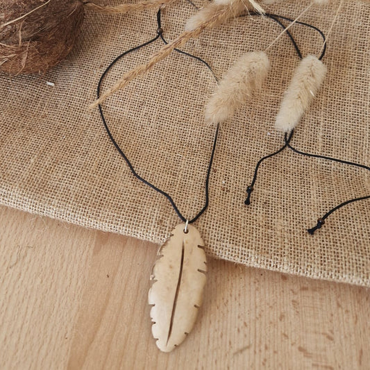 White Coconut Shell Feather Pendant Necklace